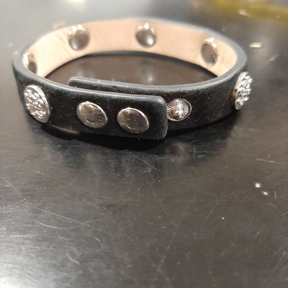 Ruff Cuff Black Leather Snap Bracelet With Silver Embellishments MEAGAN - Picture 3 of 3